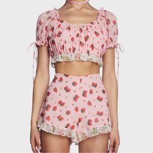 STRAWBERRY SHORTCAKE MEADOW GREETING SHORTS SET